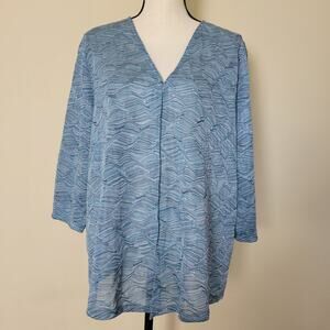 Chico's Easywear Size 3/XL Wavy Textured Cardigan 3/4 Sleeve V-Neck Soft Blue